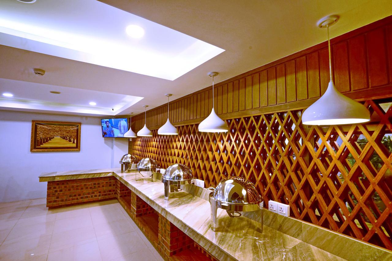 Sanctuary Hotel Mandalay Exterior foto