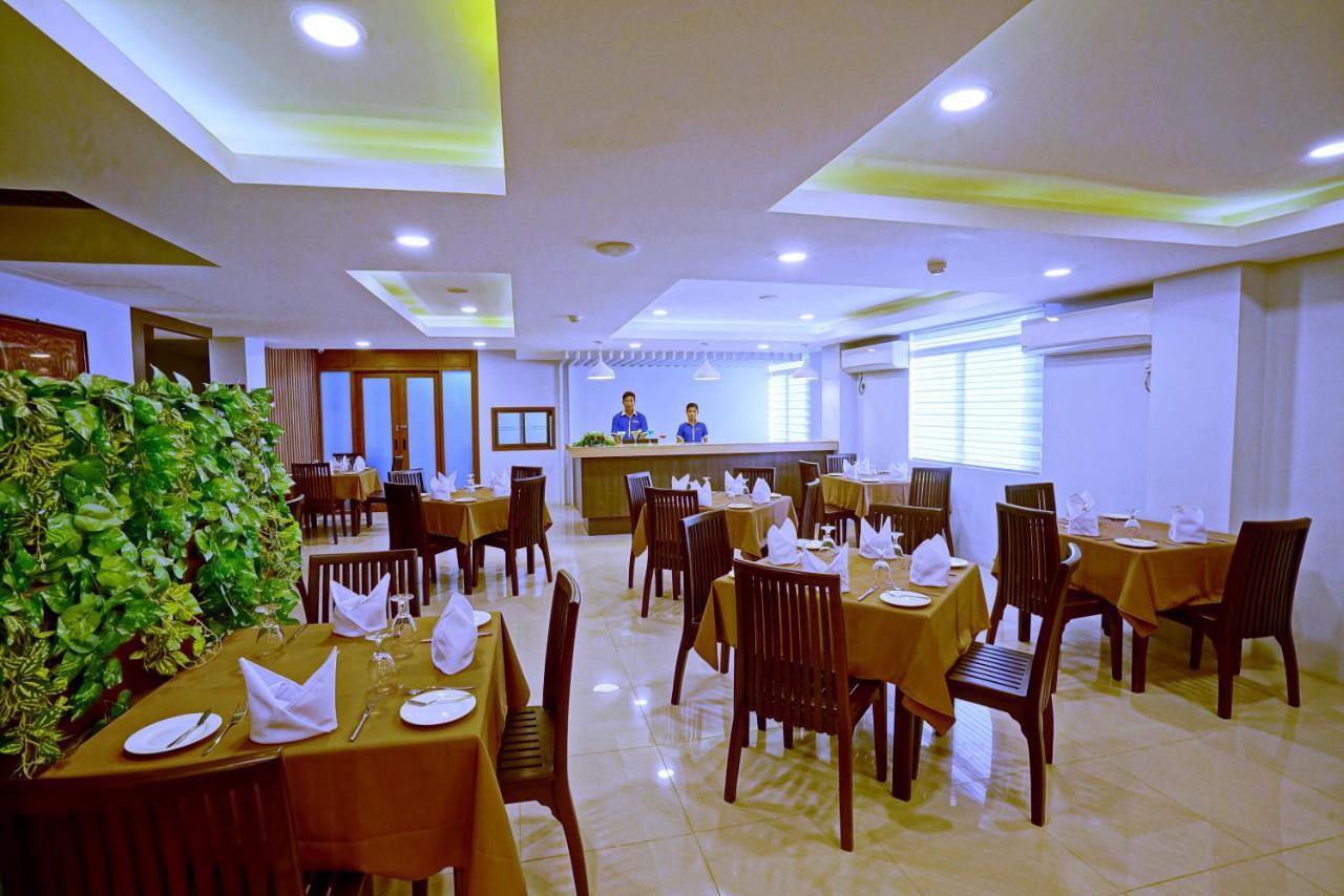 Sanctuary Hotel Mandalay Exterior foto